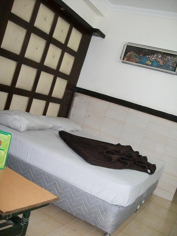 Hotel Milan Continental Delhi  Dış mekan fotoğraf
